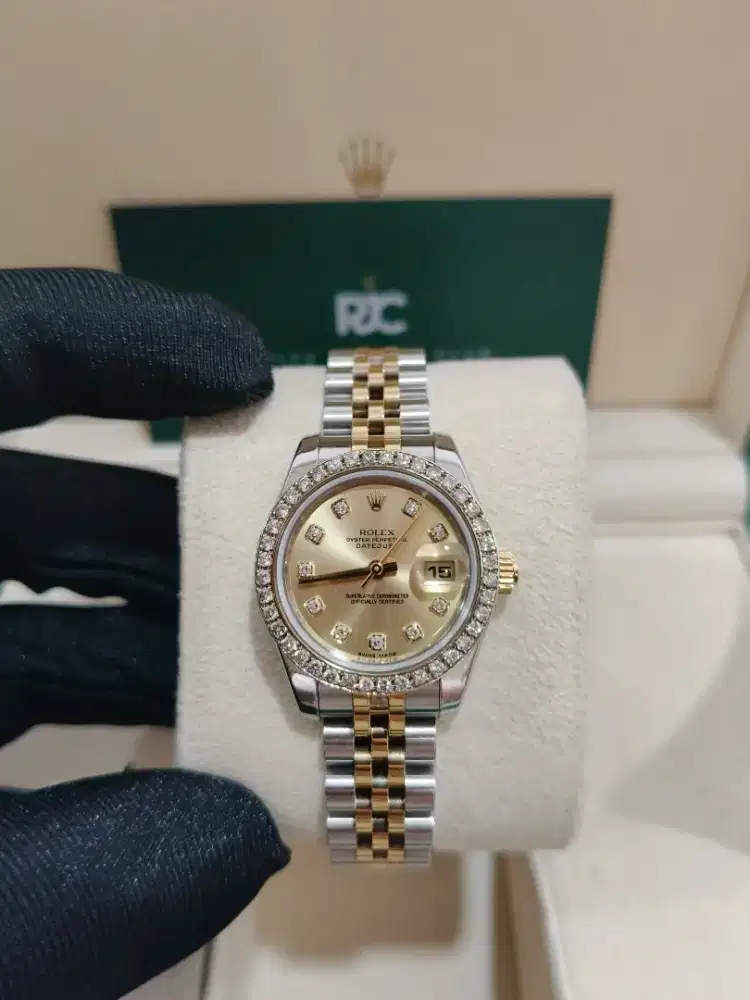 Jam tangan Rolex Datejust 26 Champagne Diamond Dial & Diamond Bezel