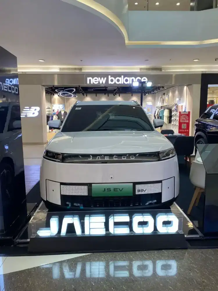 Jaecoo J5 ev premium white spesial program Juni 2026