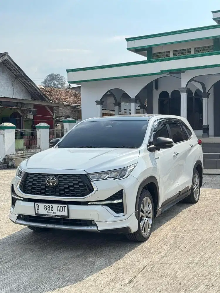 Toyota Kijang Innova ZENIX Q hybrid  modelista A/T 2023