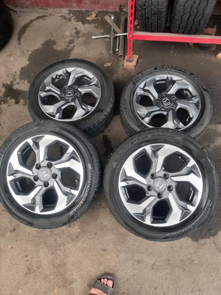 Velg original Honda BRV ring 16 pcd 5x114,3 ban 205/55 R16