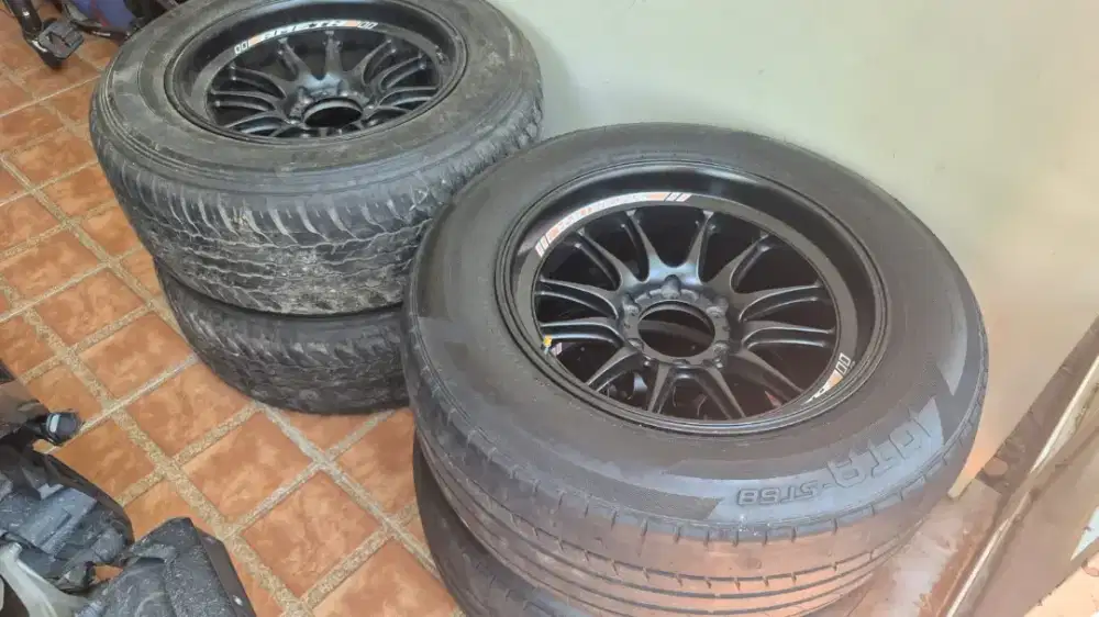 Velg HRS Original R18 bekas Pajero