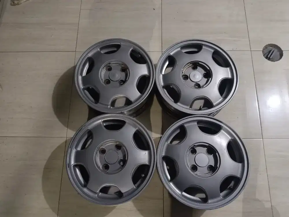 OEM CIVIC FERIO OLD ALA MERCY R14 LEBAR 5,5 ET 45