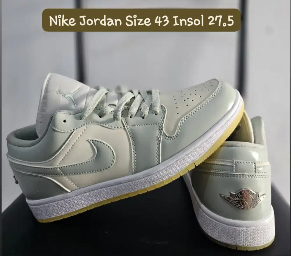 ​ Sneakers Nike Air Jordan 1 Low Sage Green  Size 43 Insole 27.5 cm