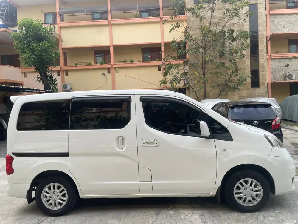 Nissan Evalia 2013 Bensin
