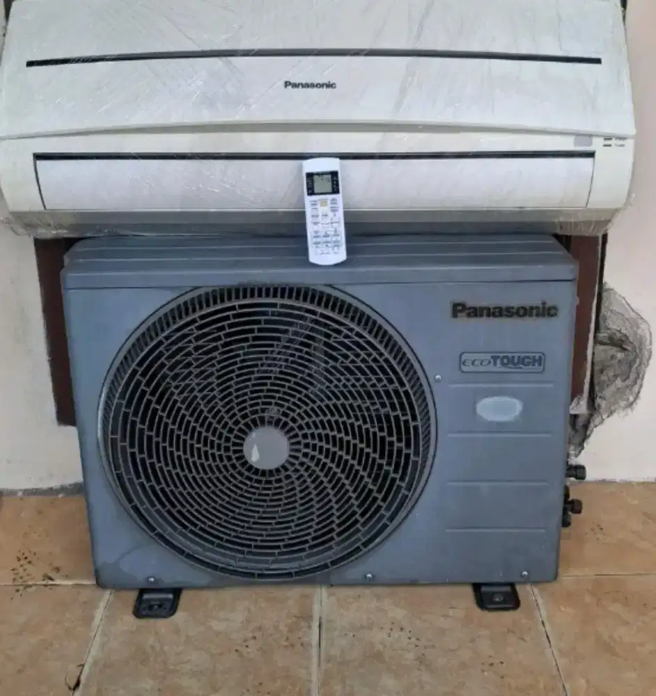 AC bekas. Mrek panasonik ¹/² PK