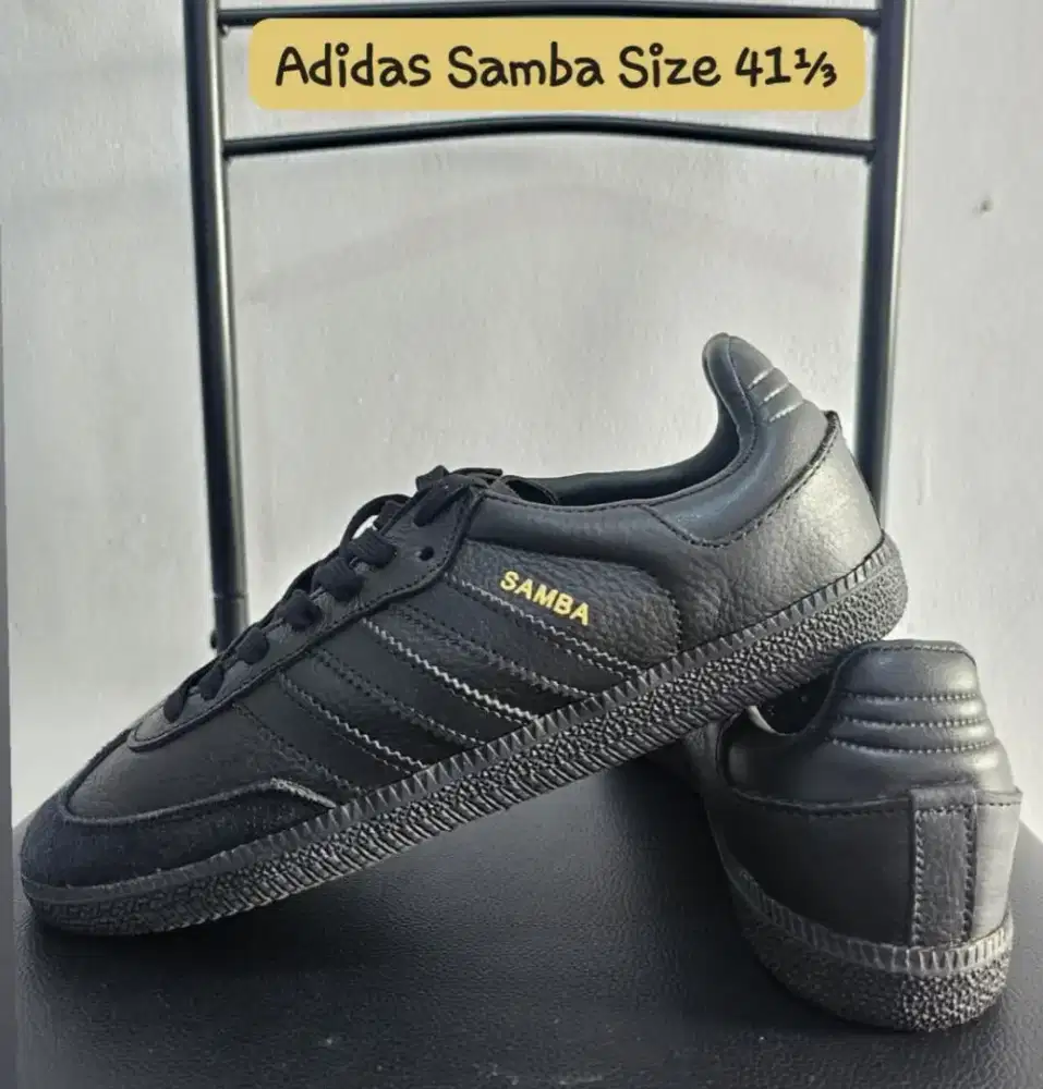 ​Sepatu Sneakers Adidas Samba Leather Core Black Original - Size 41⅓