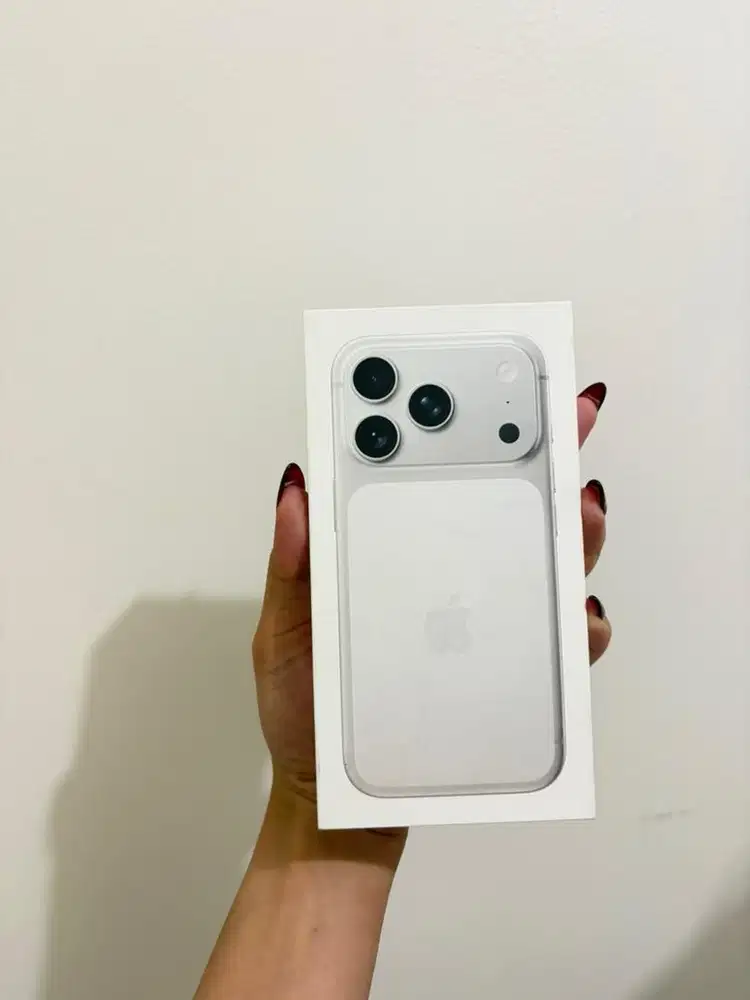 IPHONE 17 PRO 256GB BNOB SILVER