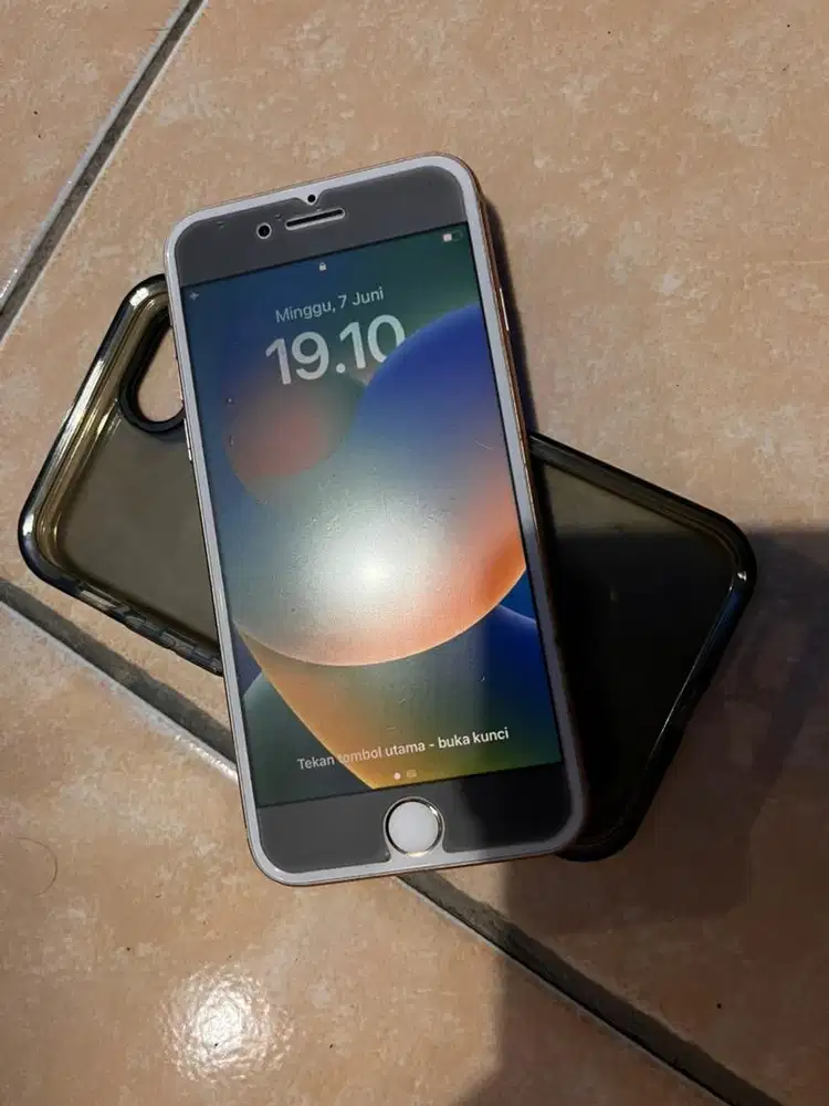 IPhone 8 basic 64gb