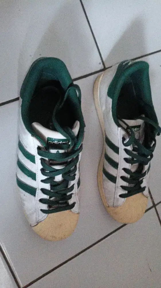 sepatu adidas superstar