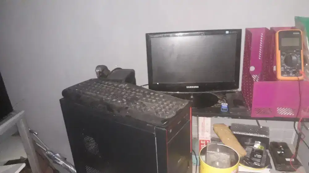 Komputer lengkap 1 set pc dan.monitor core i3