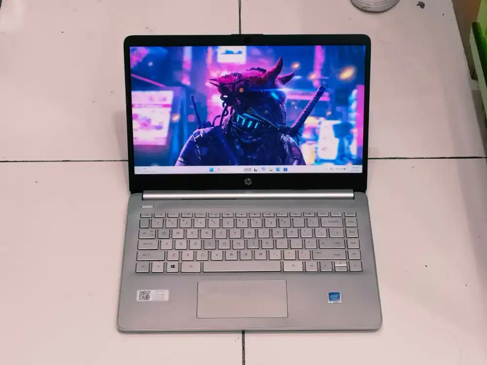 LAPTOP HP 14S-DQ0XX Intel celeron n4120 Ram 4gb SSD 256GB