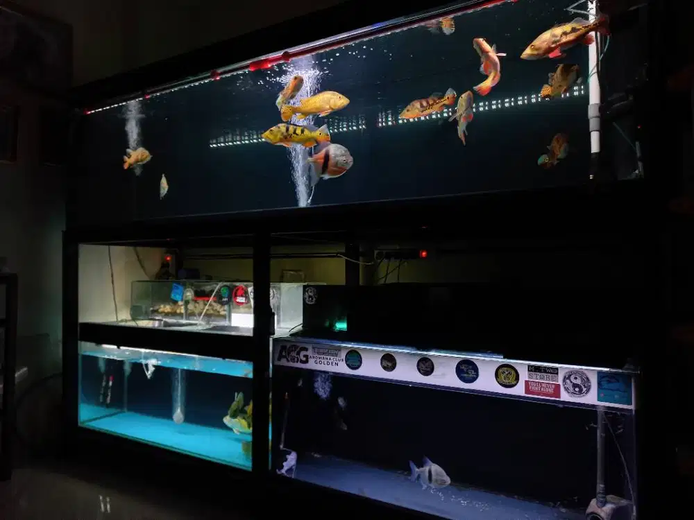 Jual aquarium hanya atas dan bawah sebelah kanan...
