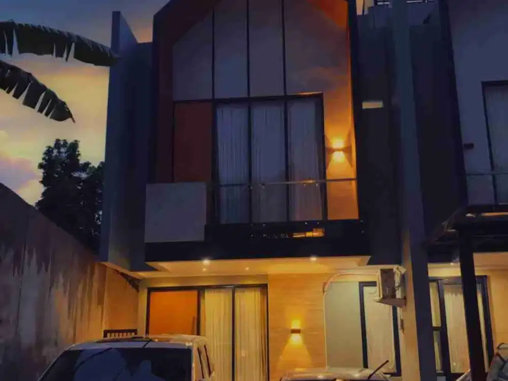 Rumah Scandinavian townhouse jagakarsa mewah semi furnished +kolam renang 3 lantai ada rooftop