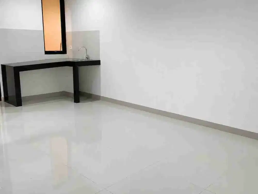 Green royale townhouse semanan jakbar
