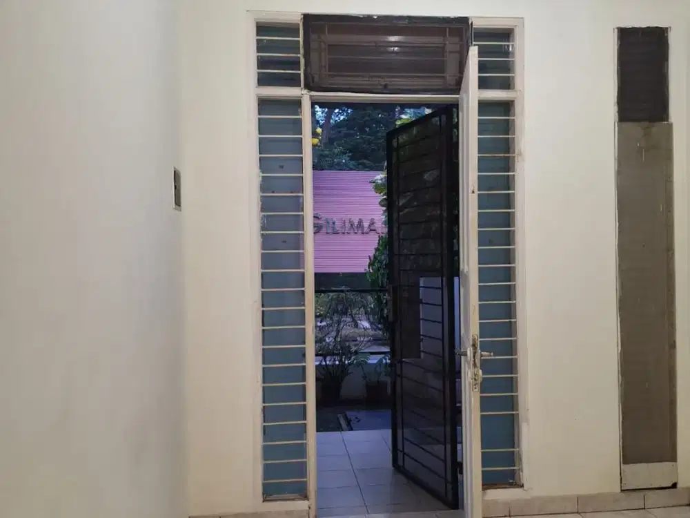 Disewakan rumah Daan Mogot Baru Cluster Gilimanuk, Siap Huni