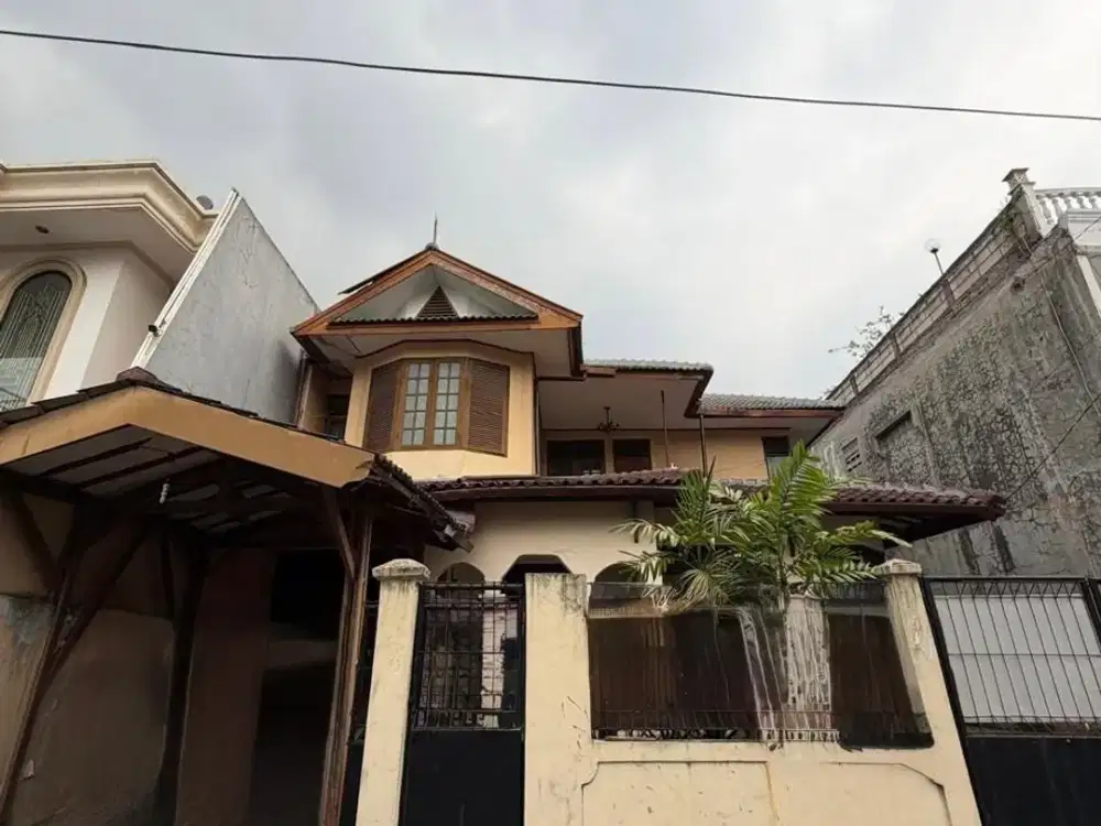 Dijual Rumah Strategis Pasar Minggu Jakarta Selatan, LT 287 m² Harga 2,9 M