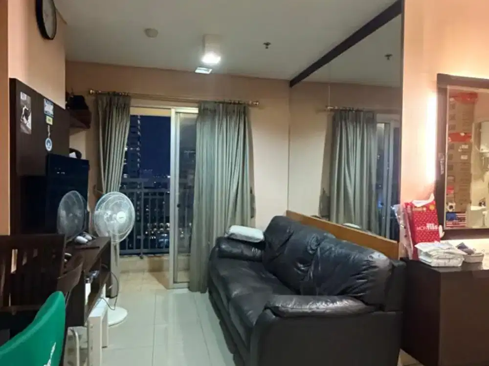 Cosmo Terrace 2BR Full Furnished – Jual Cepat Cuma 1 M Nepis!