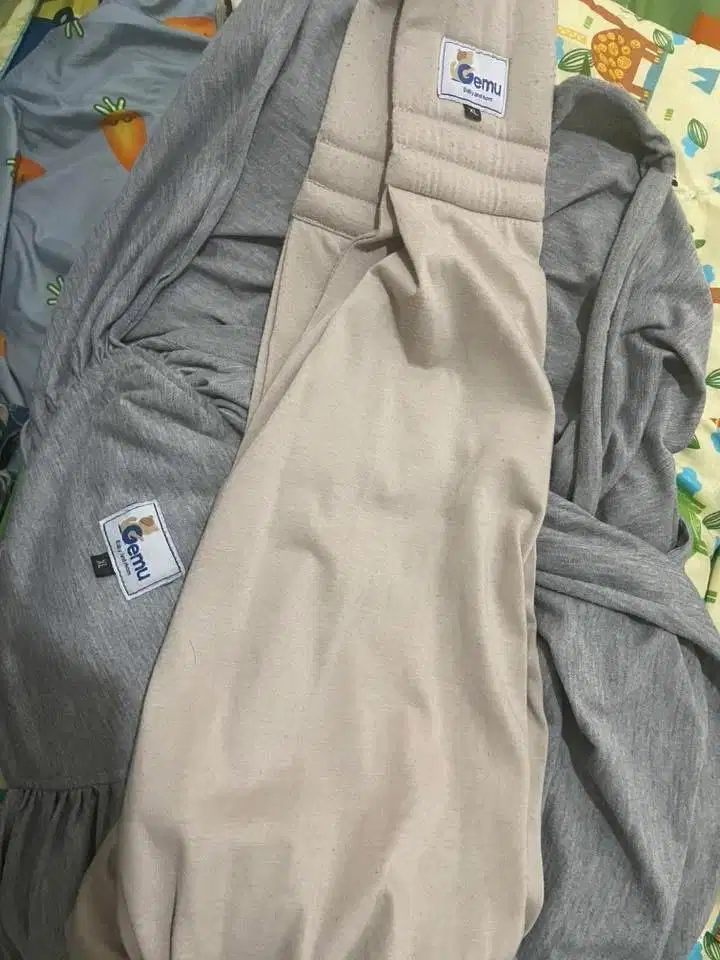 Dijual gendongan m shape dan samping merk gemu baby