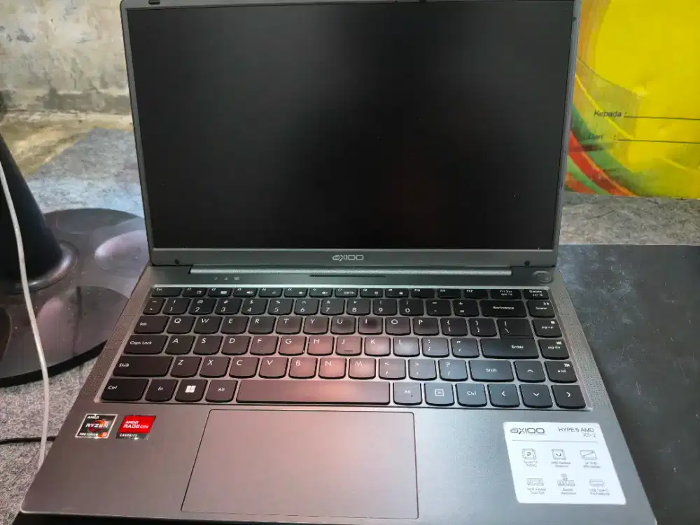 Laptop Axio Hype 5 AMD X5-2 (Ryzen 5 7430U) -RAM 8/256 -Windows 11 Pro