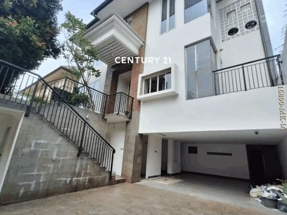 Disewakan Rumah Pondok Indah Ada Kolam Renang