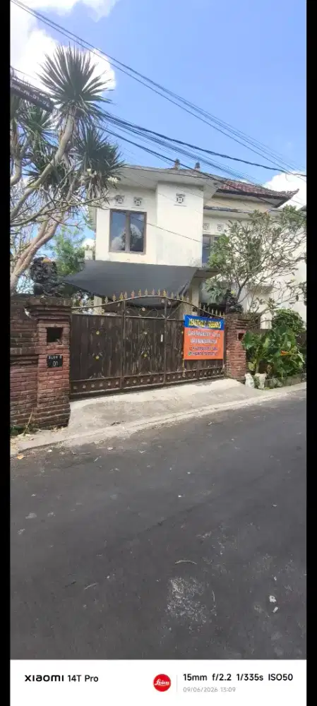 Di sewakan rumah tinggal Canggu area