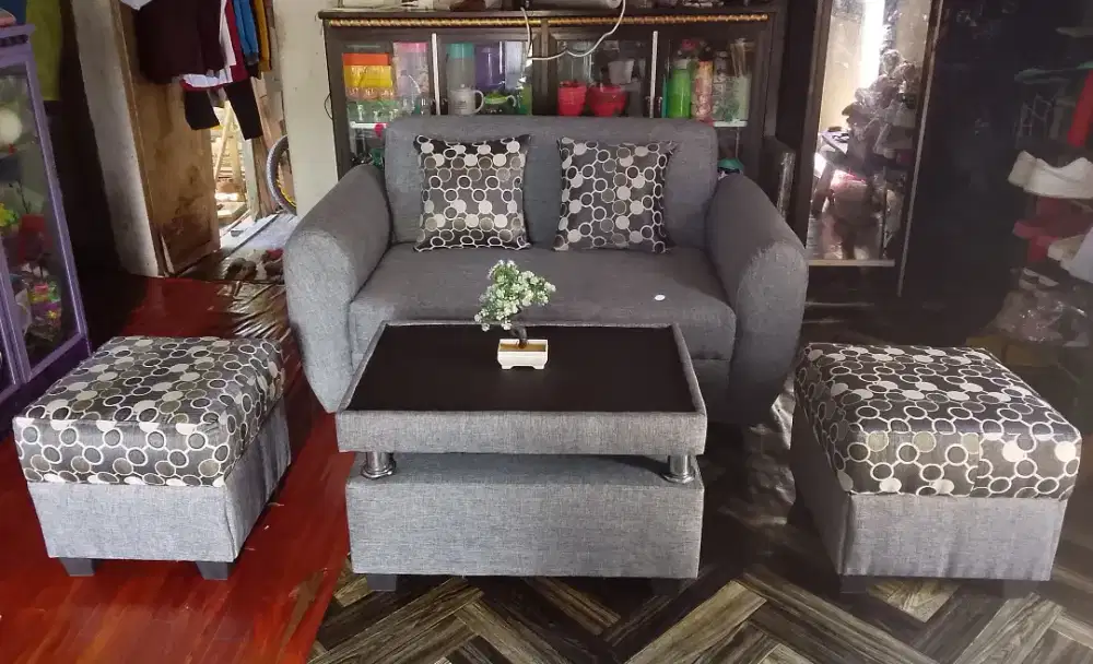 sofa baru malis + box kecil