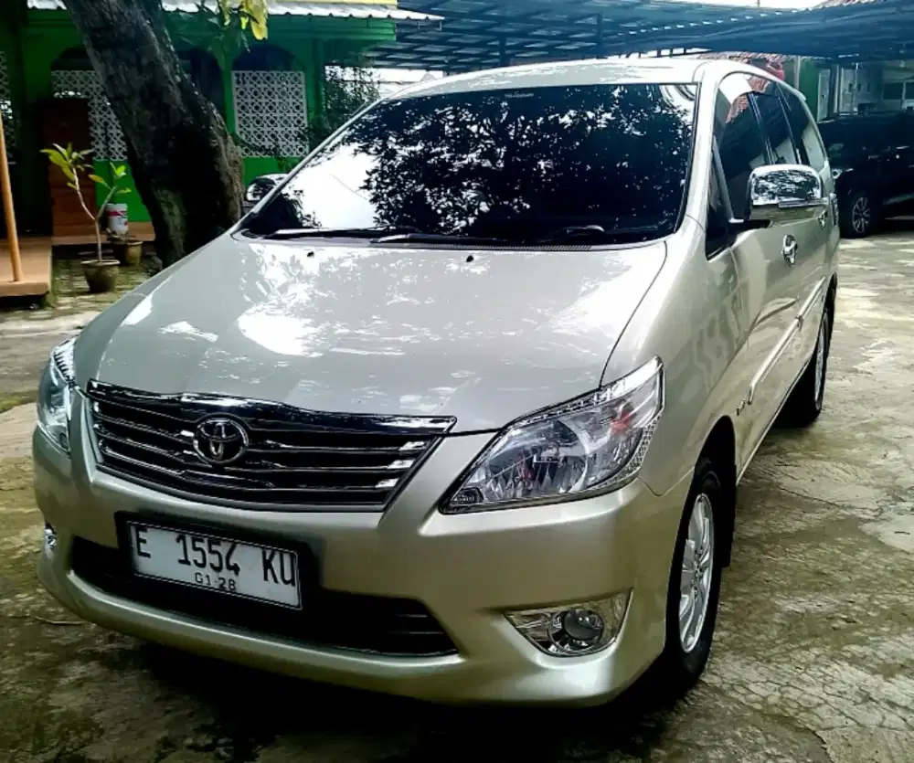 Grand innova G 2.0 2013 mt