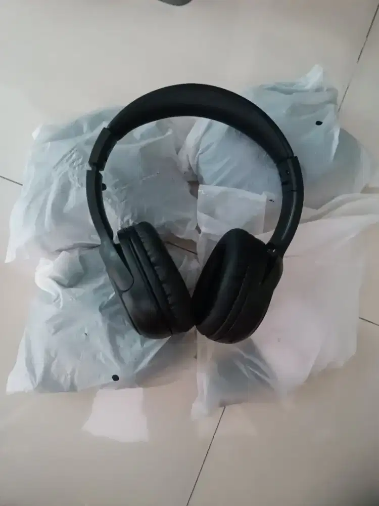 Headphone 100rb Paket 4pcs (Baru, cuma tanpa dus)