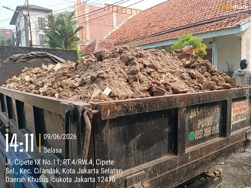 Jasa buang puing dan tanah