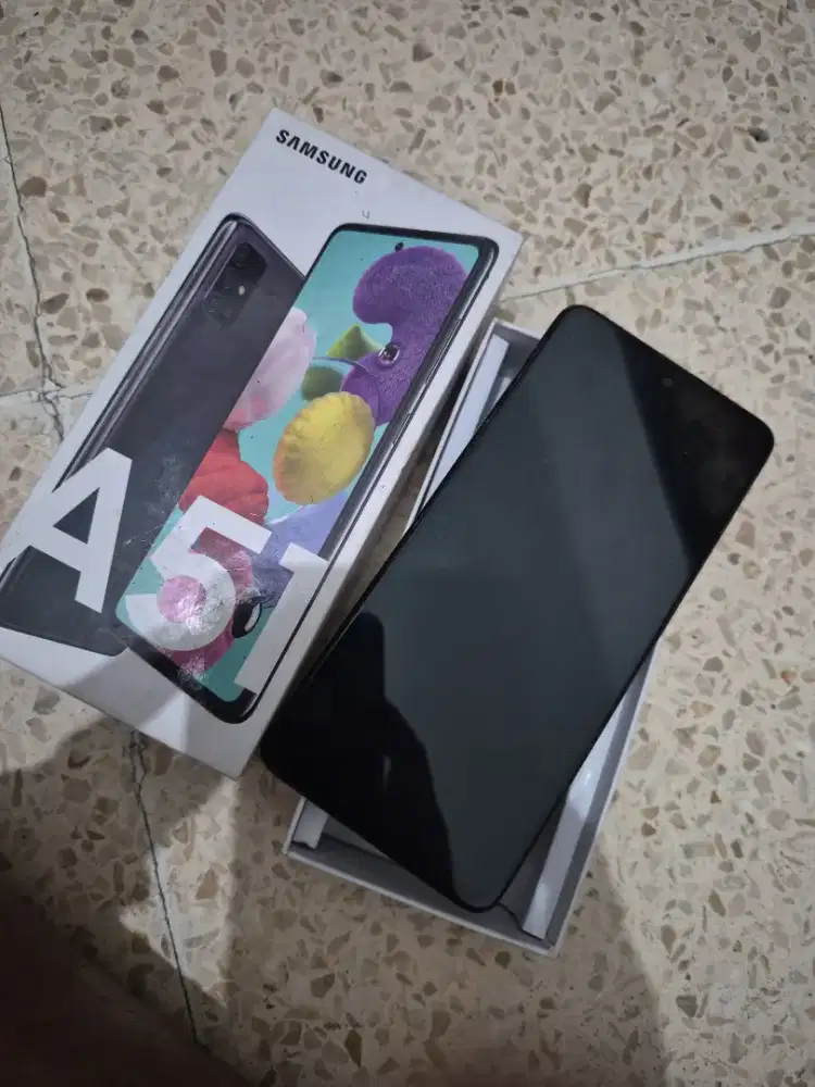 Samsung A51 black 128gb ram8gb