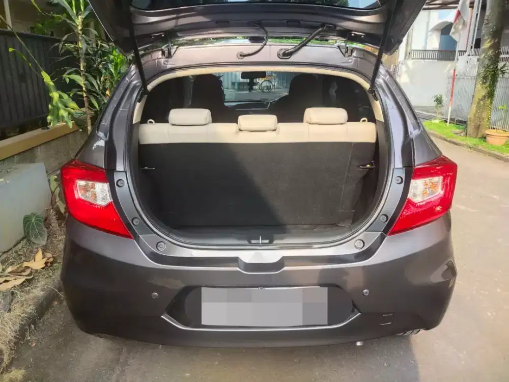 Honda Brio E At 2022 km rendah