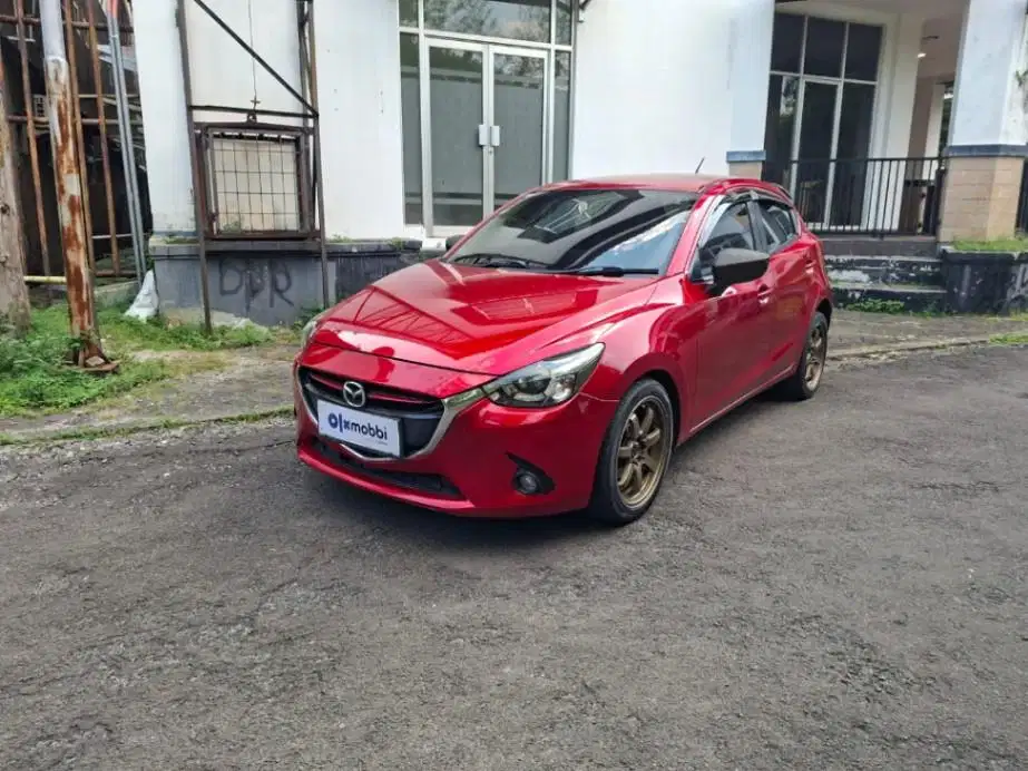 Hot Sale - Mazda 2 1.5 Skyactiv Bensin AT 2015 Merah