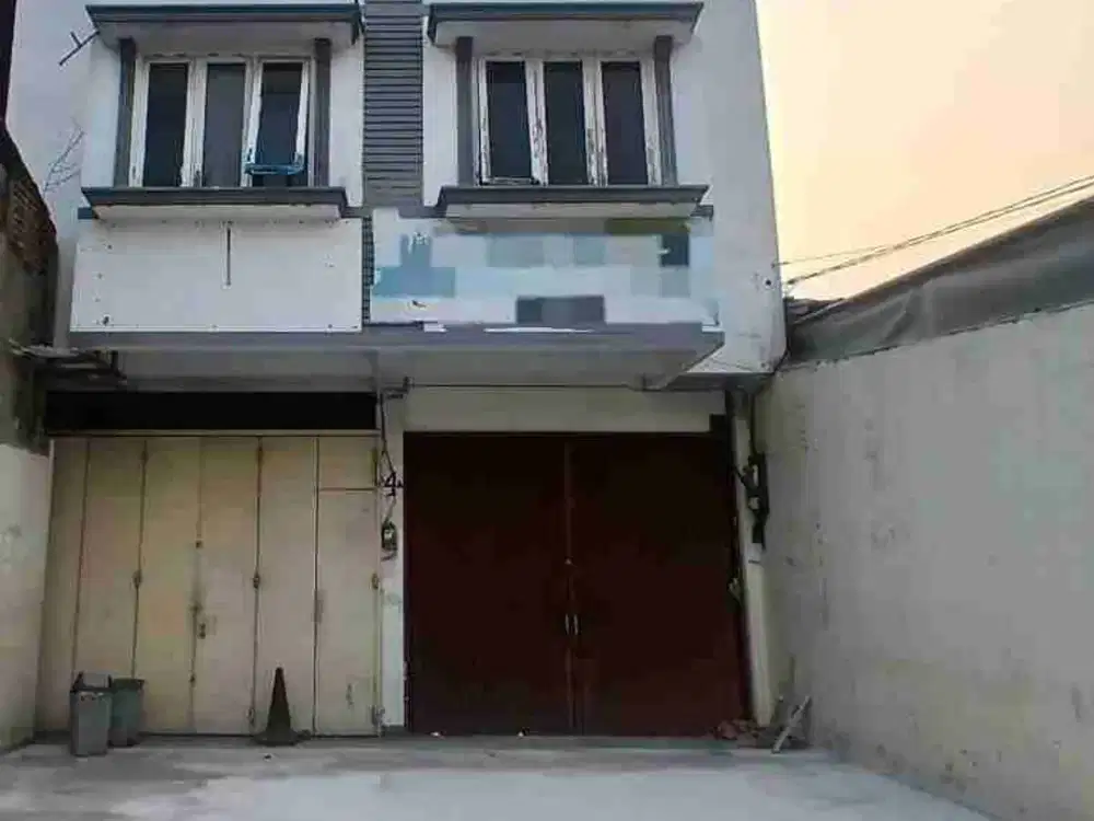 Disewakan 2 Unit Ruko Bersampingan (No-Connecting) Di Jatinegara. Jakarta Timur