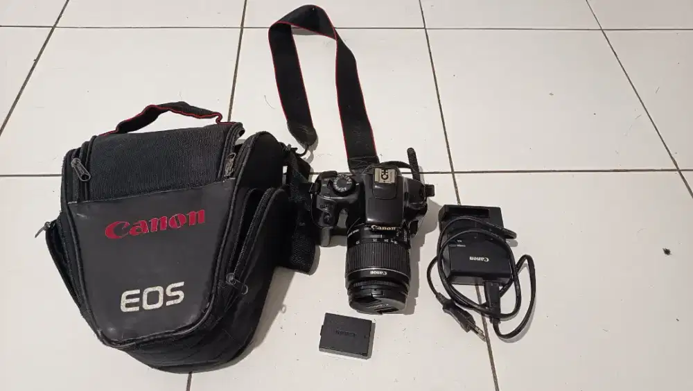 Kamera CANON 1100D
