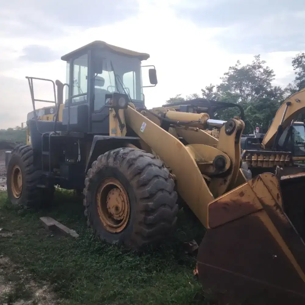 Dijual Wheel Loader merk SEM tahun 2018