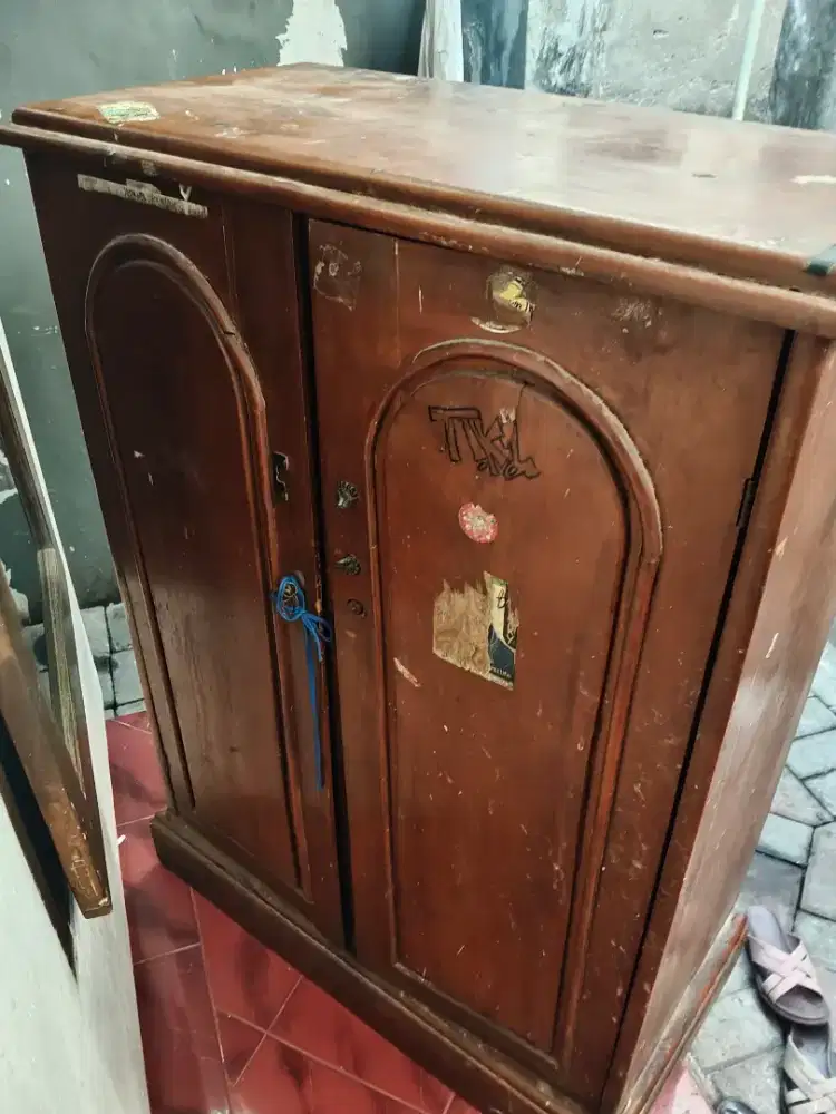 Lemari kayu Jati asli