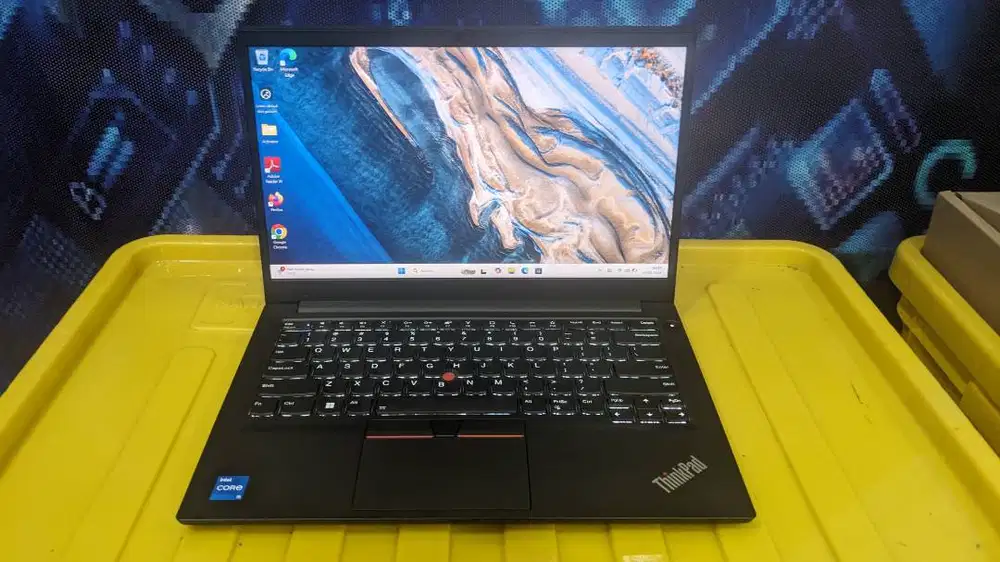 Thinkpad E14 i5-1135G7 RAM 8 GB SSD 256 GB 14 inch Backlit Keyboard Mu