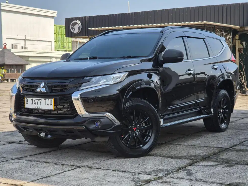 (DP cm 50jt) Pajero Dakar Rockford FOSTGATE Black Edition AT 2020 tgn1