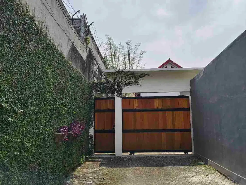 RUMAH NUANSA VILLA NYAMAN DAN SIAP HUNI DI BATU AMPAR JAKARTA TIMUR