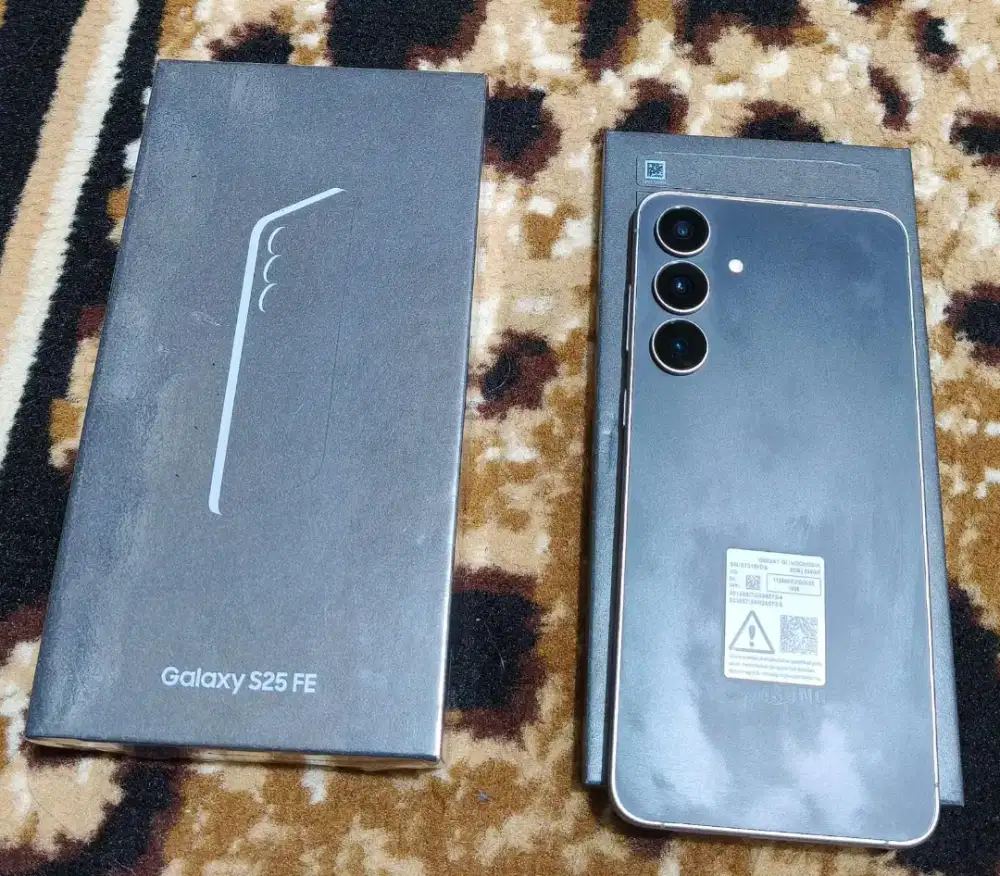 Samsung Galaxy s25 fe ram 16 8+8/256