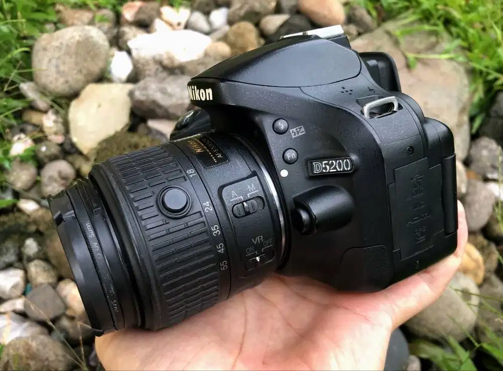 Nikon D5200 Lensa 18-55mm VR II Joss