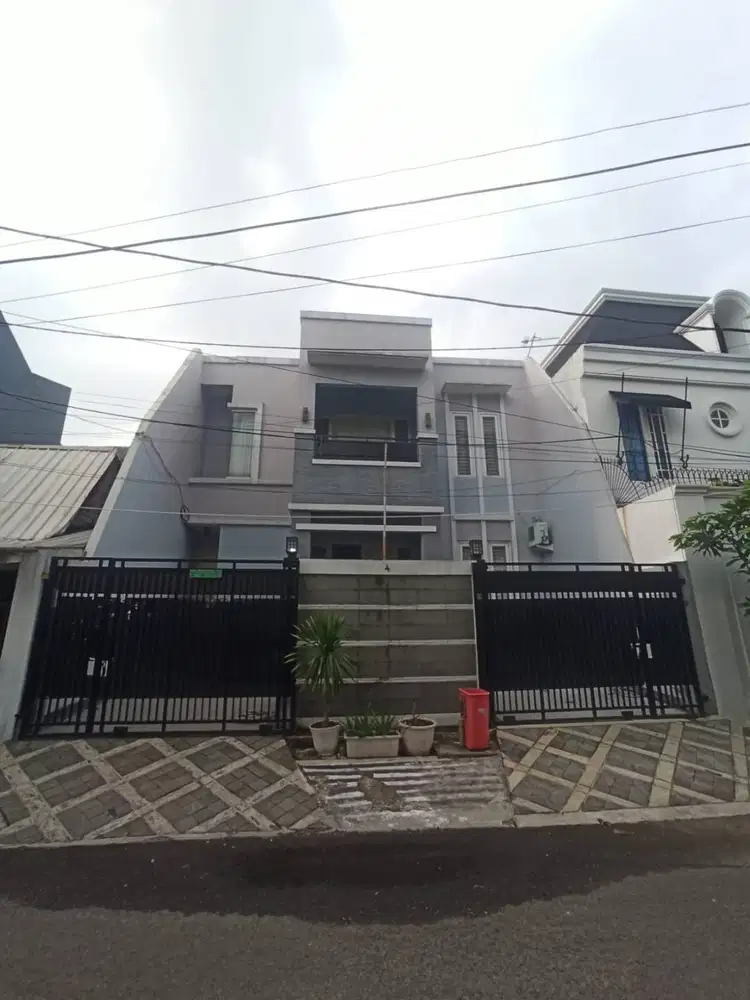 Dijual rumah di JL Pulo Nangka Timur Jaktim, Dekat LRT