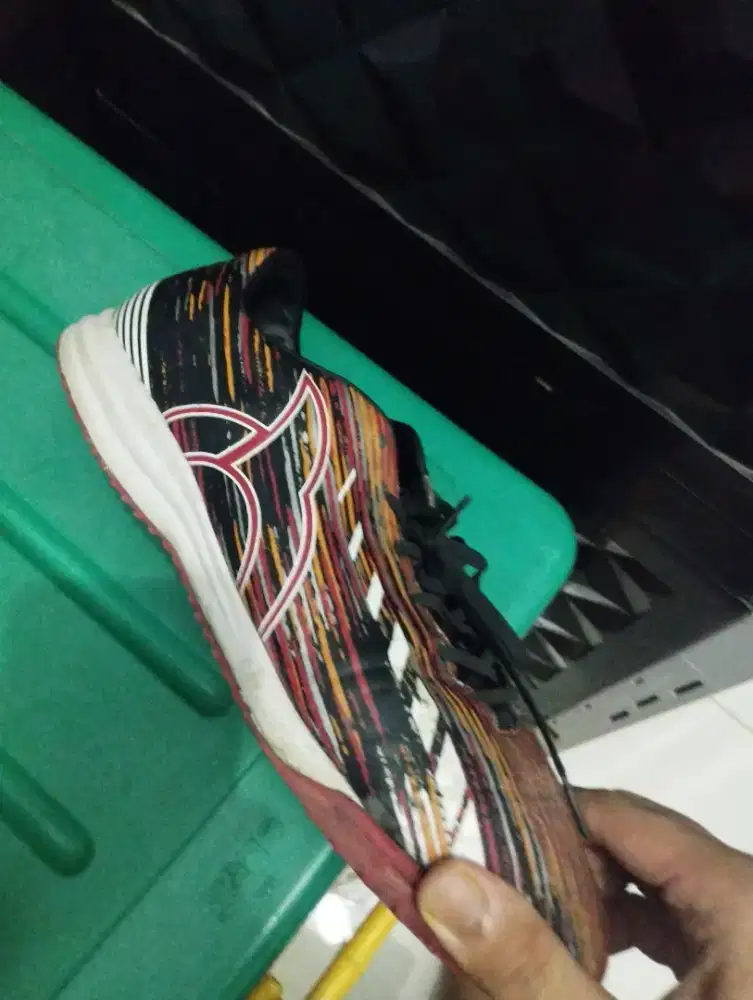 Sepatu futsal ortus