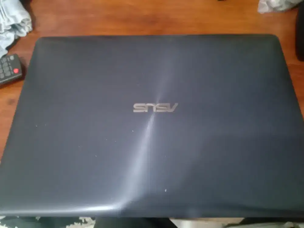 Laptop merek asus