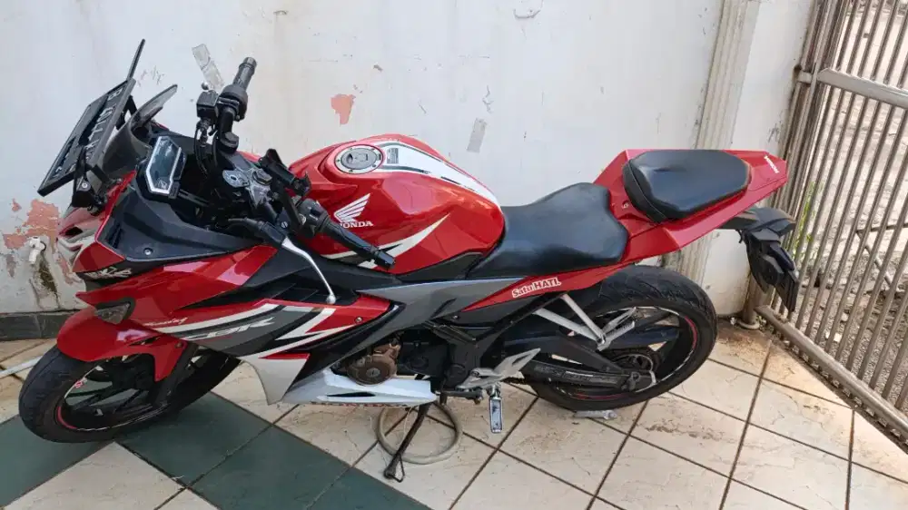 Jual CBR 150R mesin allhamdulilah sehat