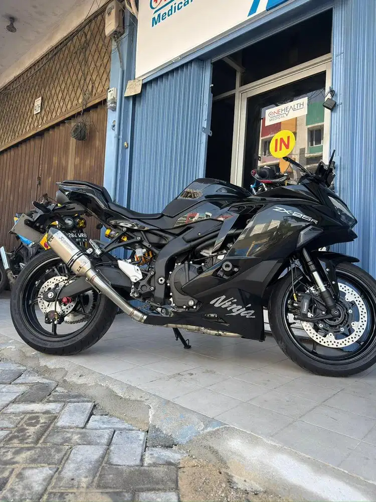 Kawasaki zx25r non abs 2025