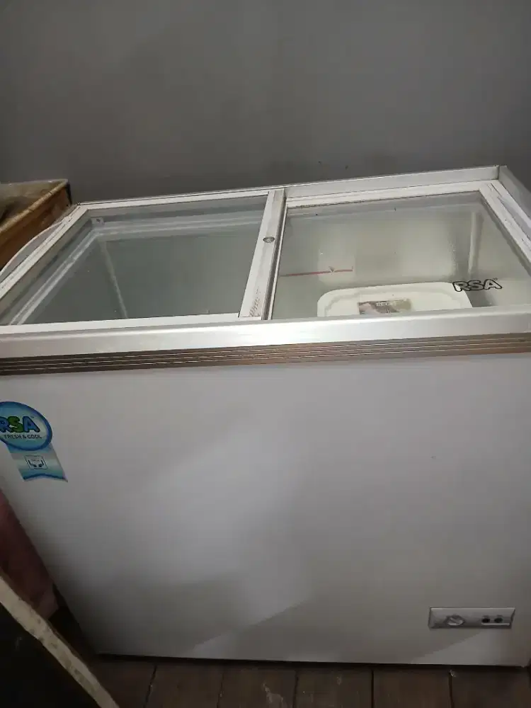 Jual Freezer merk RSA type XS-200 kapasitas  200 ltr typ