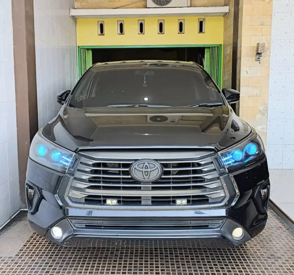 Toyota INNOVA REBORN G Diesel At