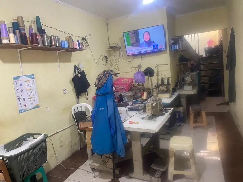 JASA JAHIT KONVEKSI  DAN LUBANG SEMUA JENIS MODEL ANAK PRIA DAN DEWASA