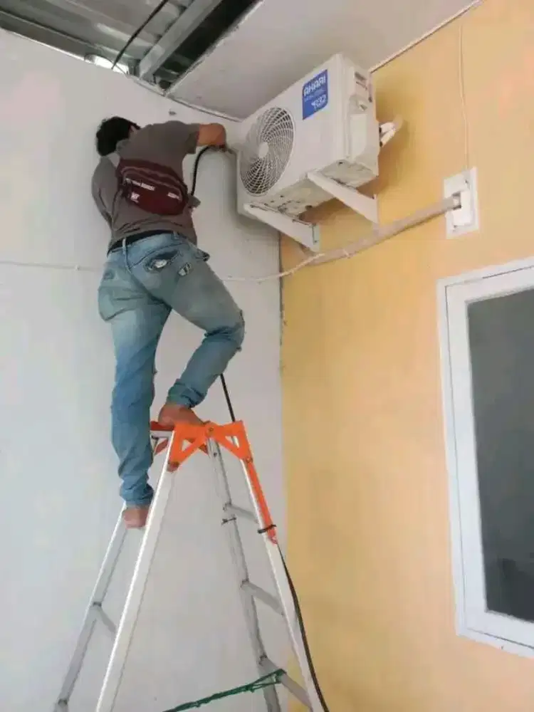Service AC bongkar pasang AC